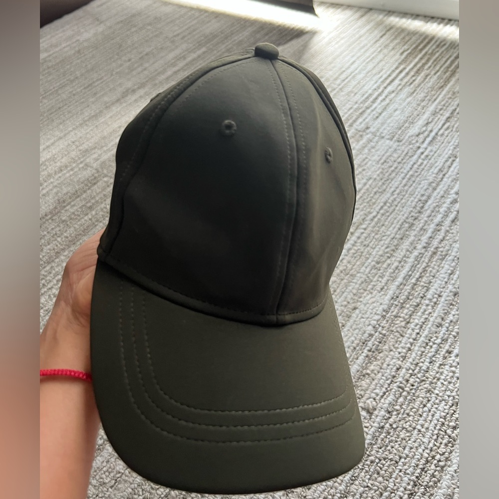 Women’s lululemon baller hat